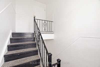 289 Mcarthur Avenue • Ottawa, ON photo 9
