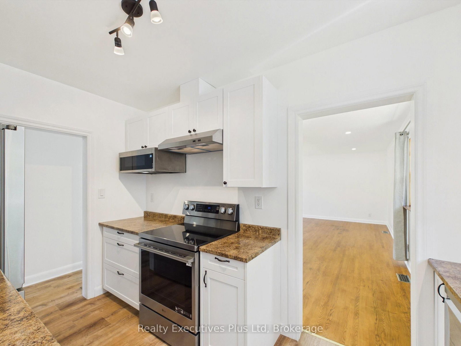 29 Queen Street • Sundridge, ON photo 17