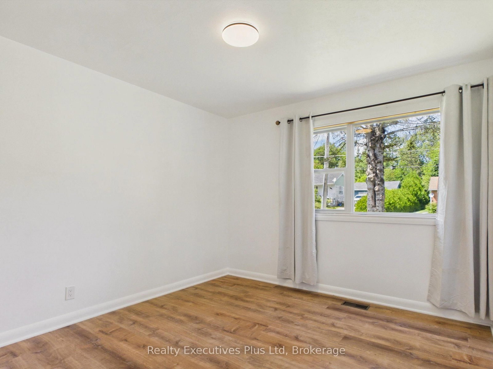29 Queen Street • Sundridge, ON photo 30