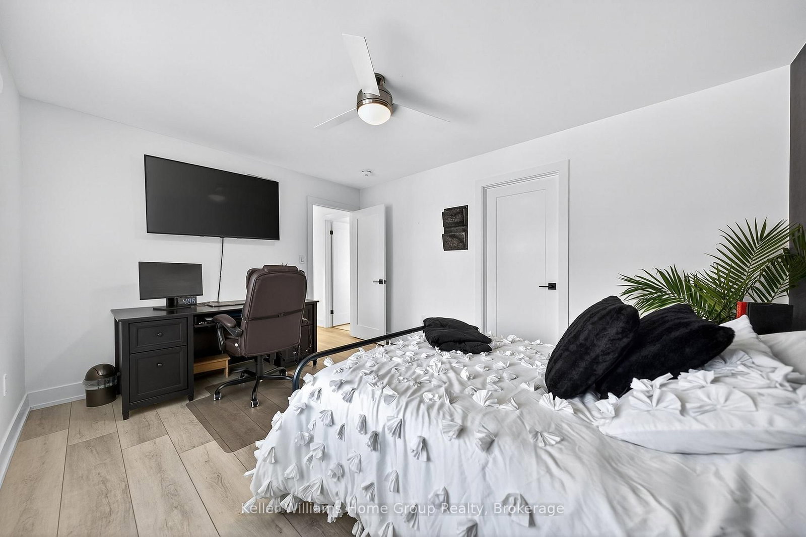 801 WATSON Road S • Puslinch, ON photo 38