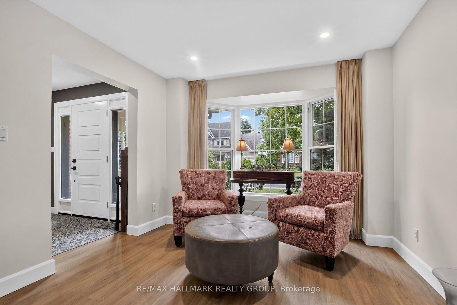 21 Delamere Drive • Stittsville, ON photo 8