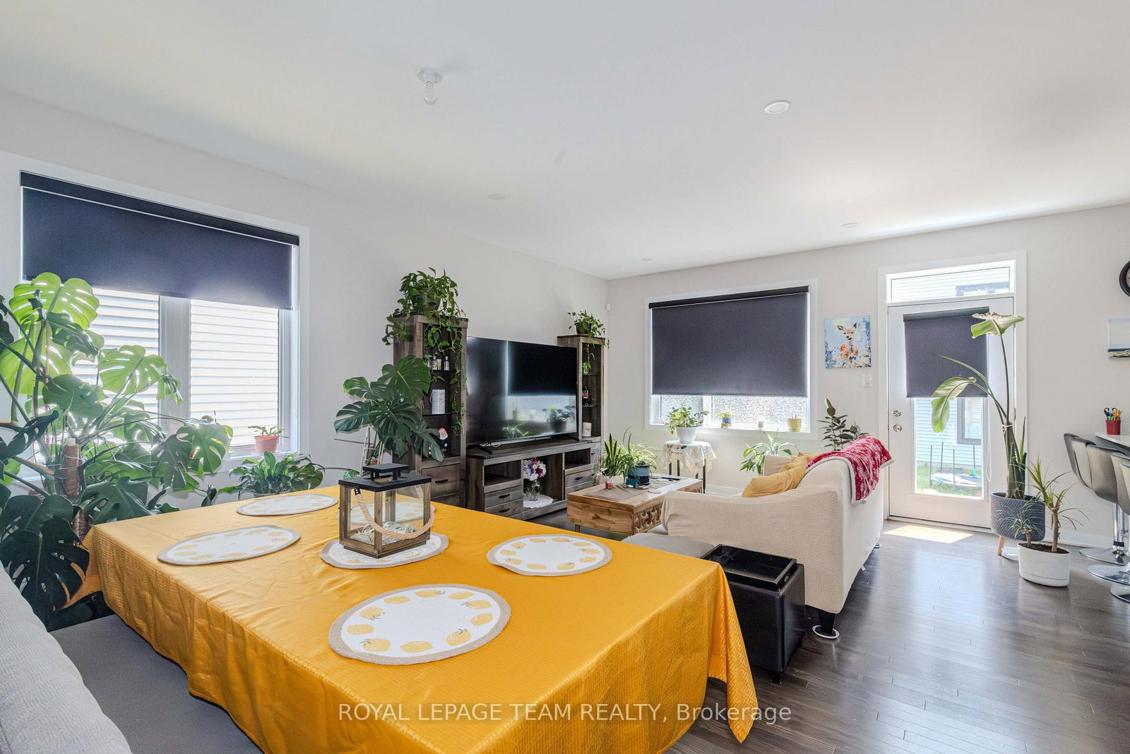 408 Epoch Street • Ottawa, ON photo 11
