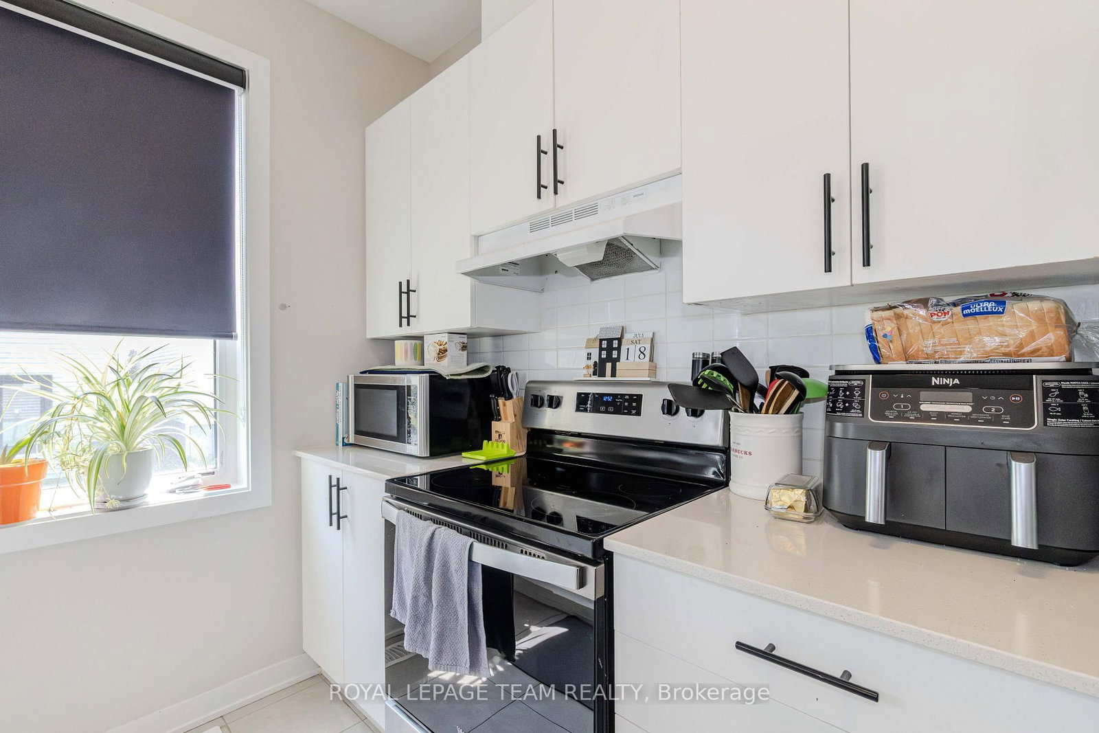 408 Epoch Street • Ottawa, ON photo 15