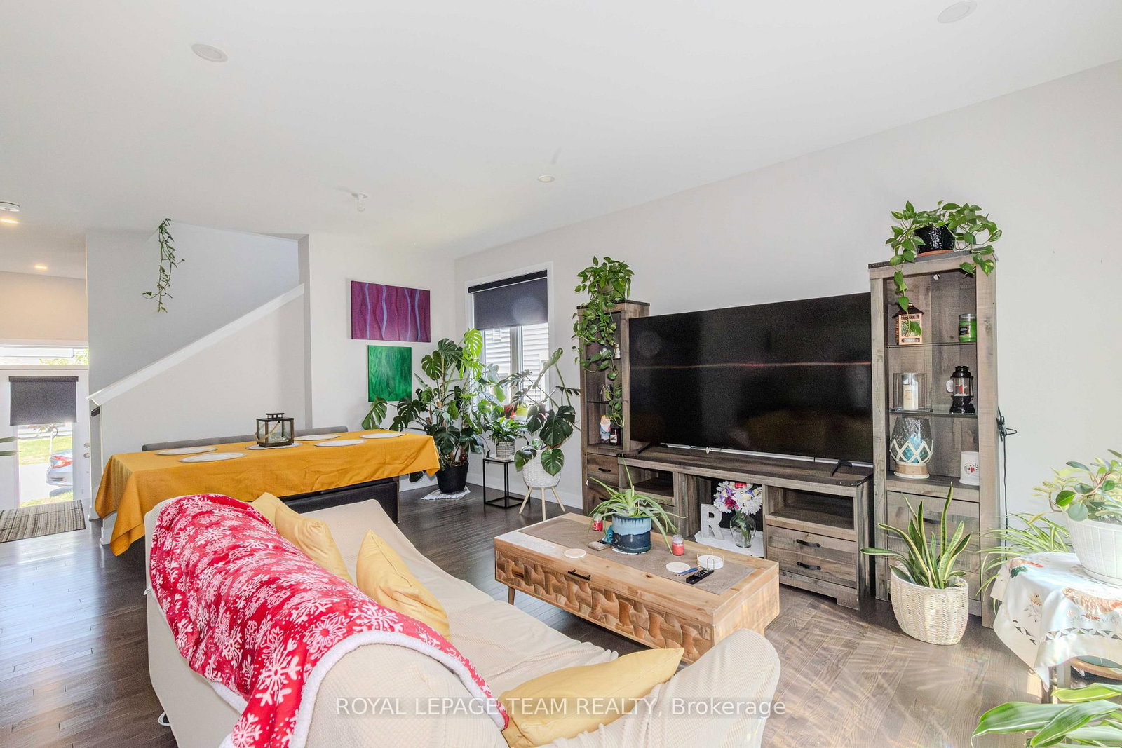 408 Epoch Street • Ottawa, ON photo 22