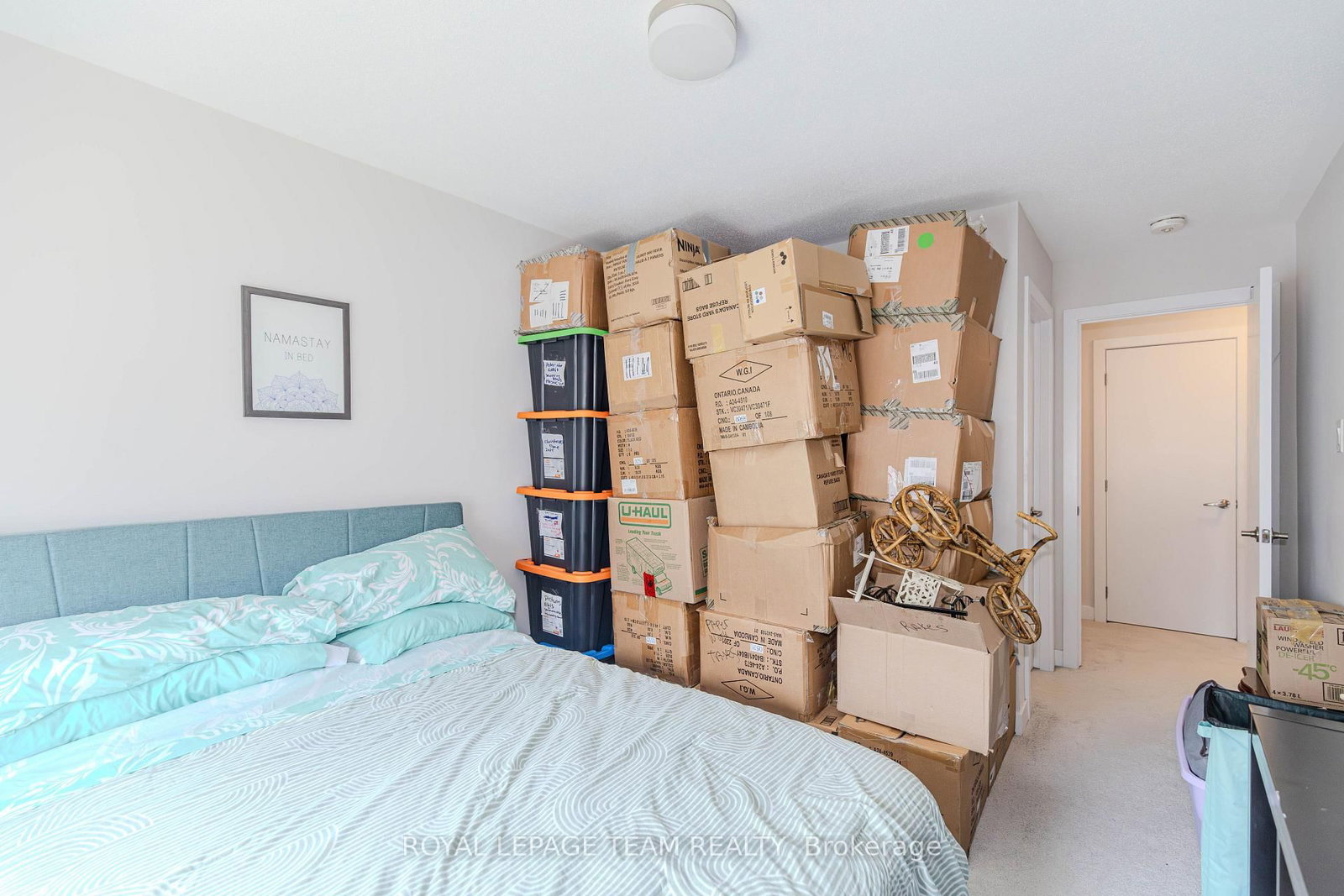 408 Epoch Street • Ottawa, ON photo 32