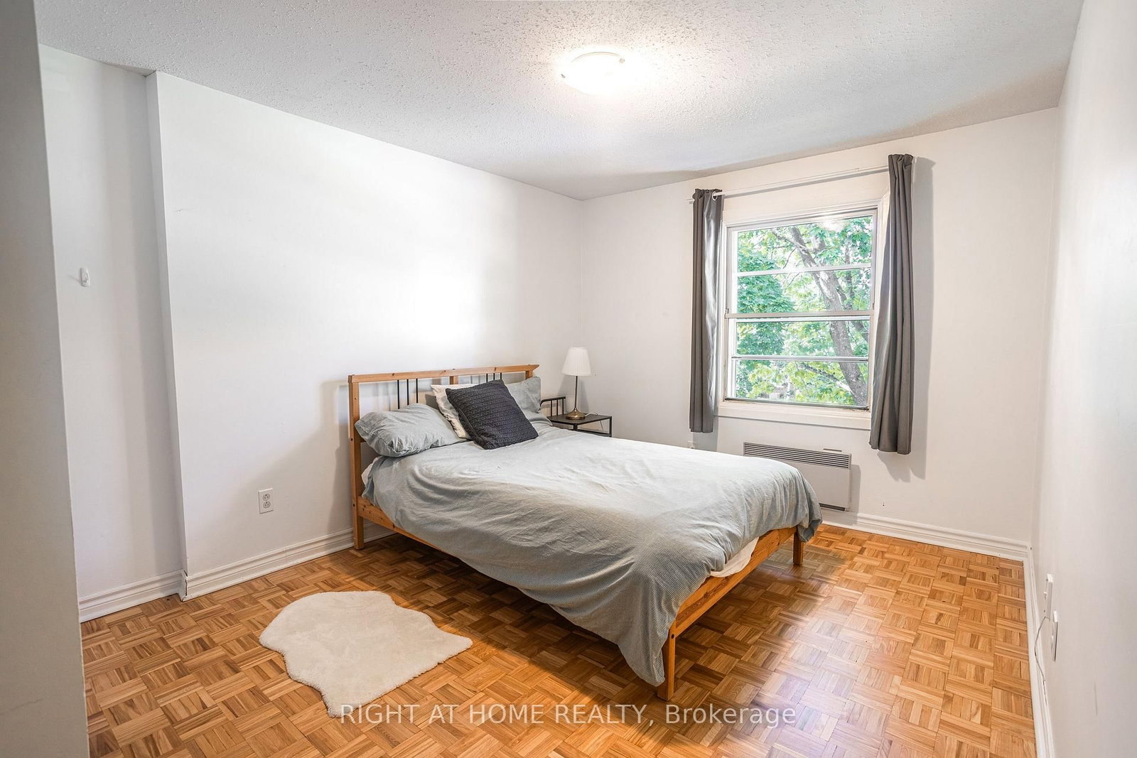 73 Hobart Crescent • Ottawa, ON photo 20