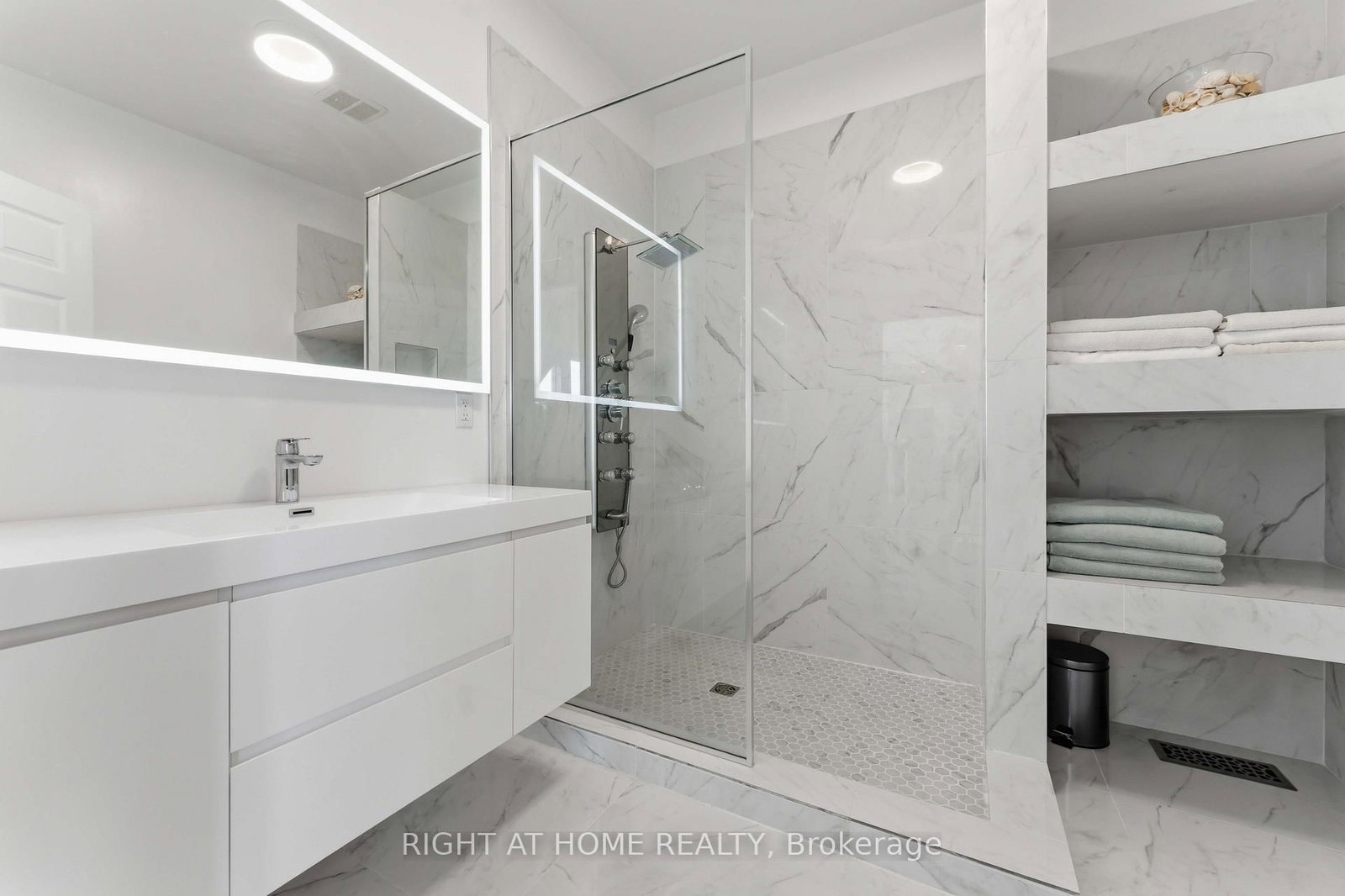 1607 Landel Drive • Ottawa, ON photo 30