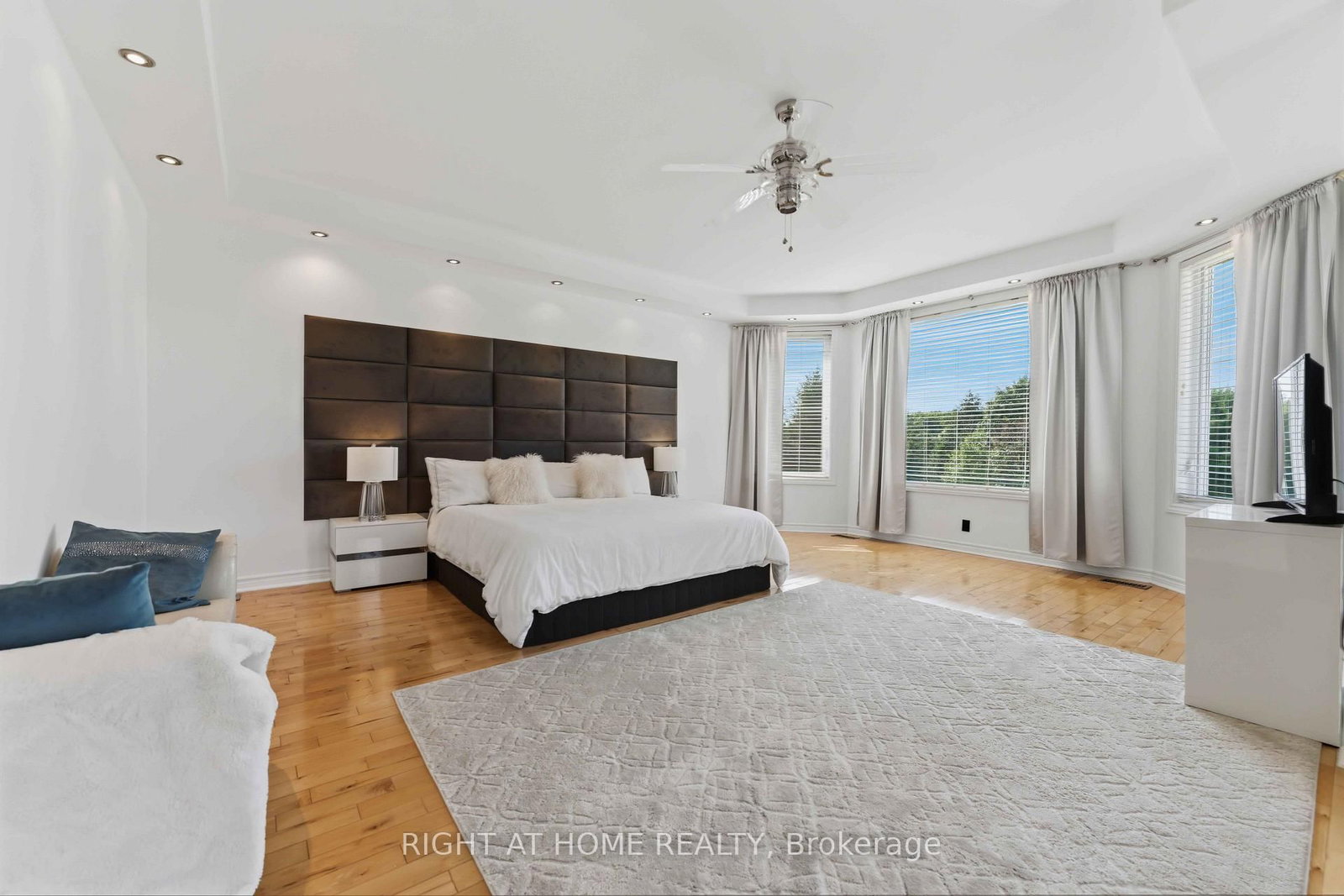 1607 Landel Drive • Ottawa, ON photo 38