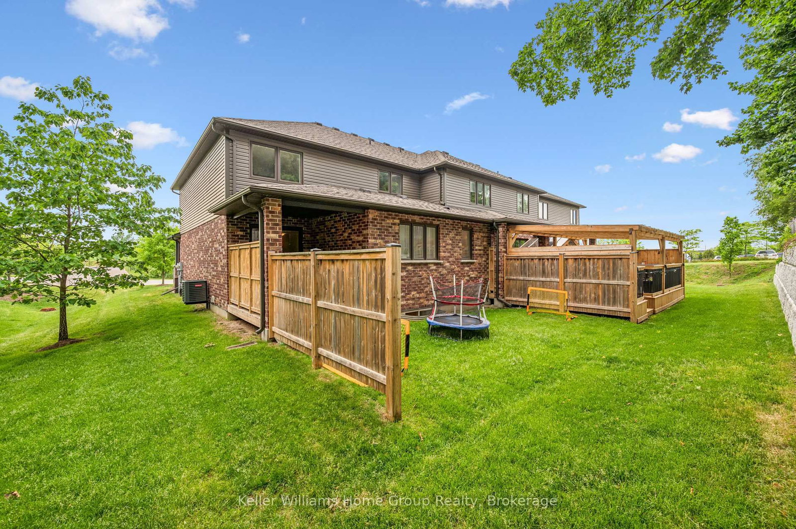 254 Gosling Gardens • #12 • Guelph, ON photo 31
