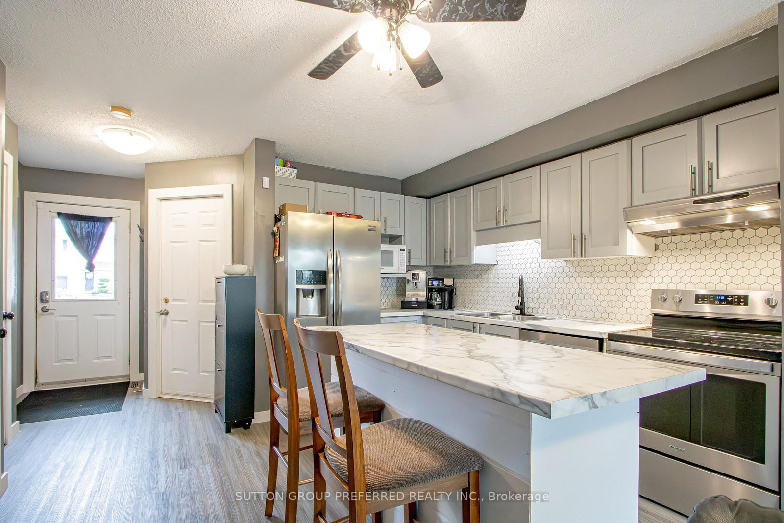40 Katie Lane • Strathroy-Caradoc, ON photo 10