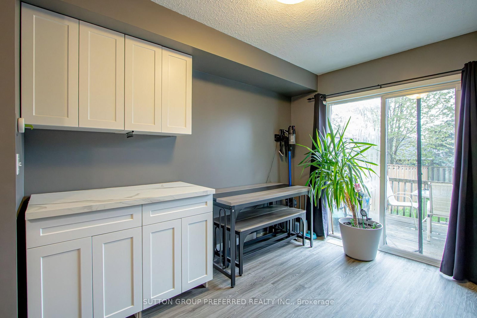40 Katie Lane • Strathroy-Caradoc, ON photo 12