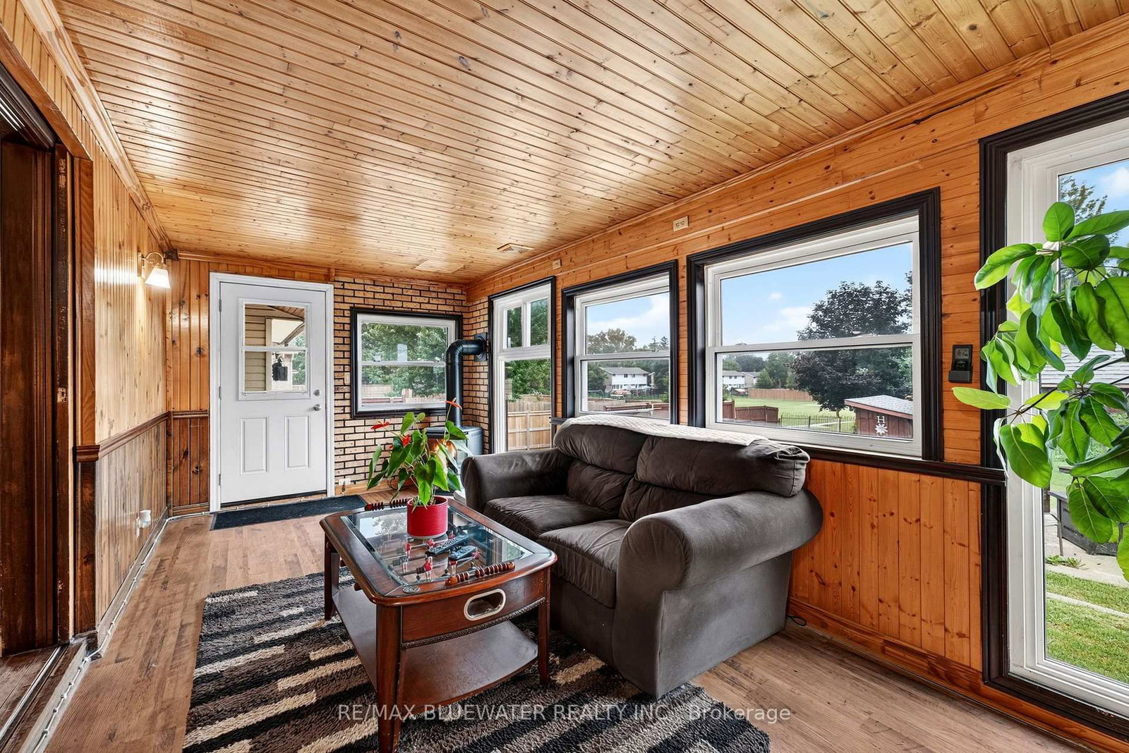 210 Hill Street • Central Huron, ON photo 13