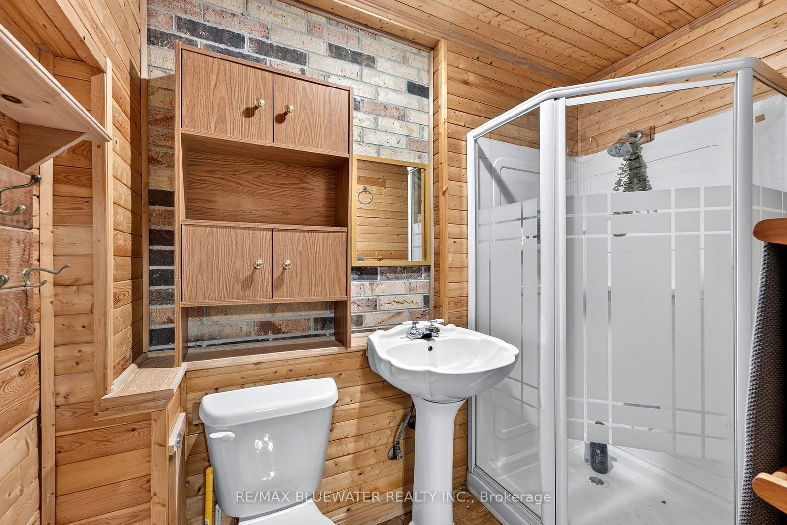 210 Hill Street • Central Huron, ON photo 24