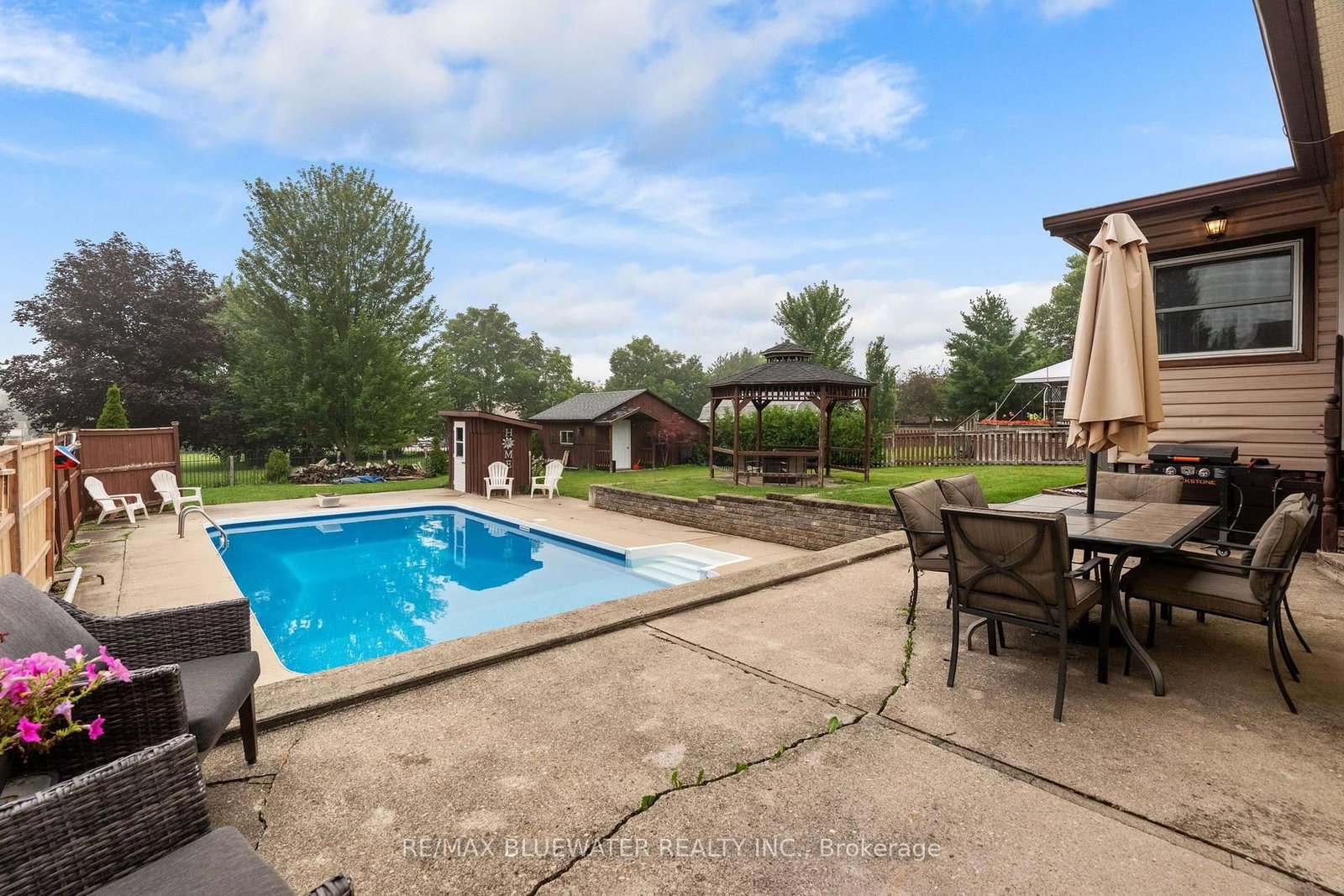 210 Hill Street • Central Huron, ON photo 35