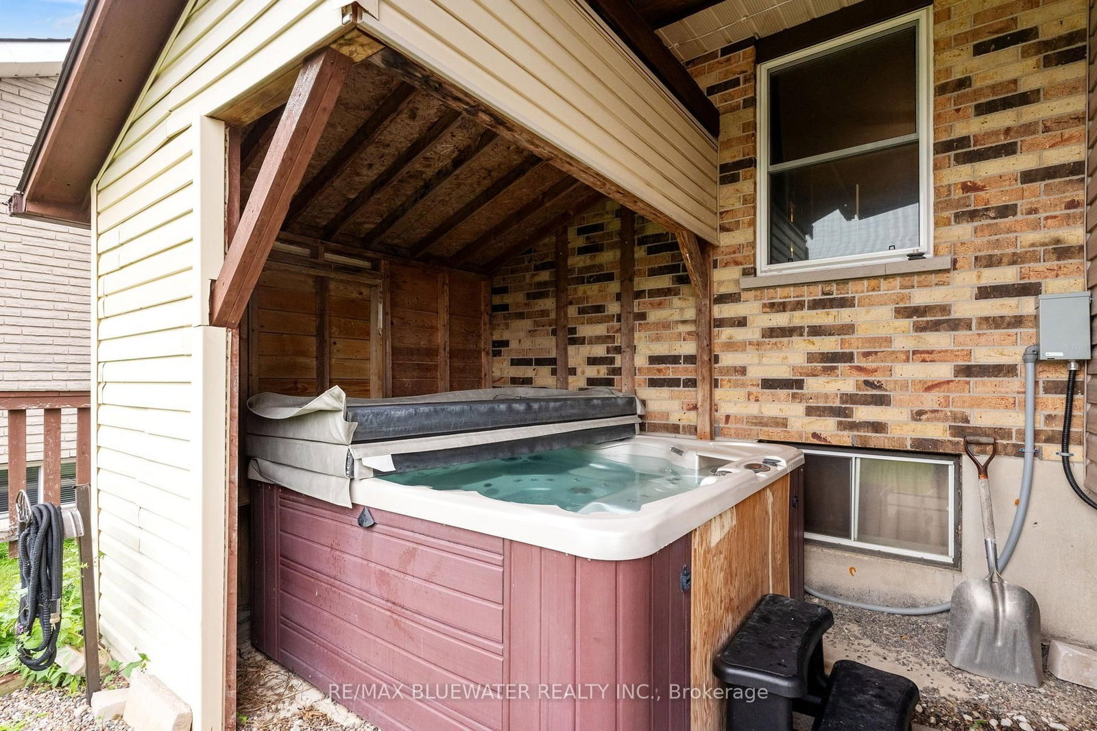 210 Hill Street • Central Huron, ON photo 42