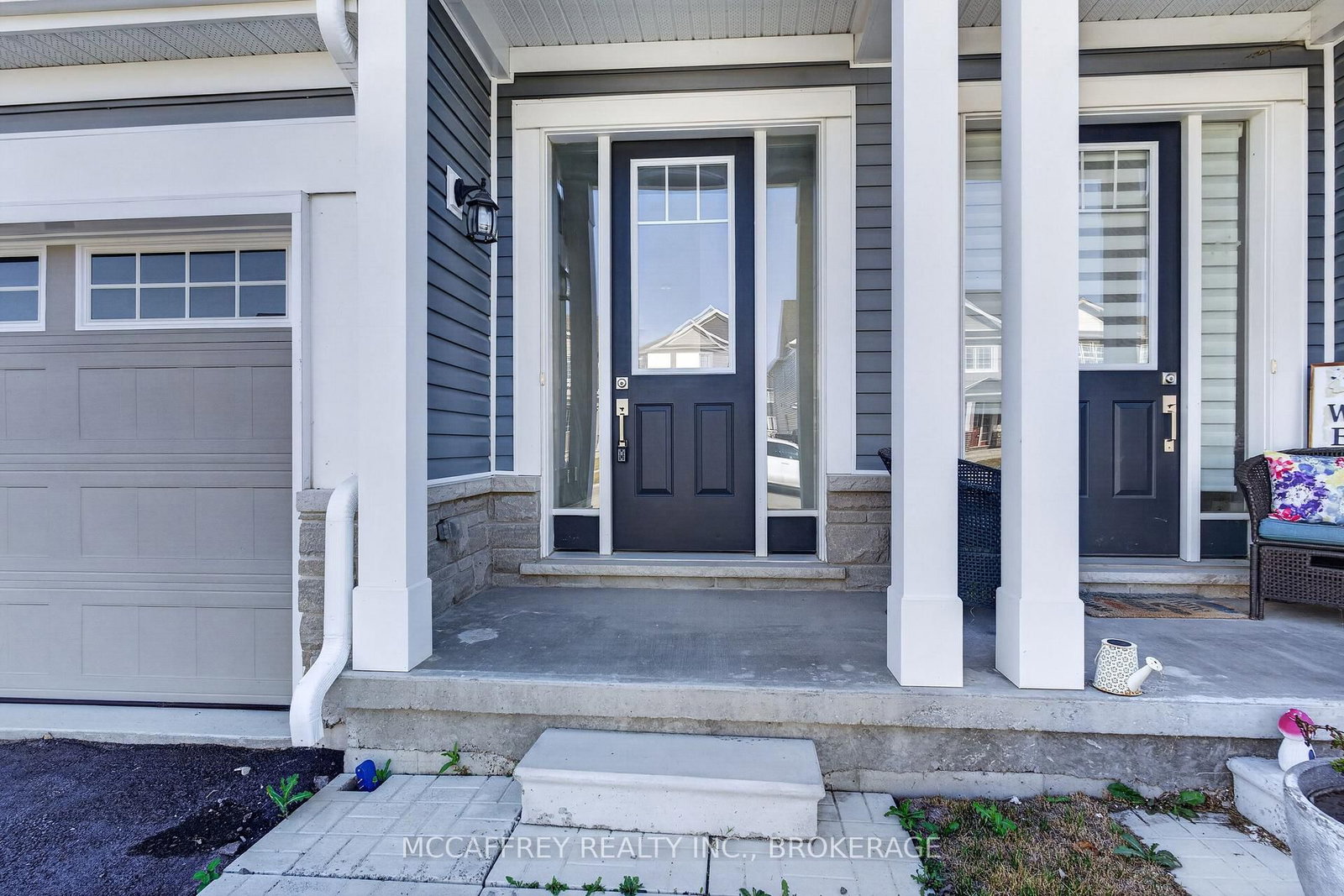42 Golf Links Drive • Bath, ON photo 2