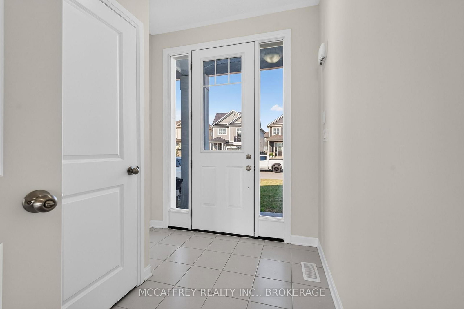 42 Golf Links Drive • Bath, ON photo 3
