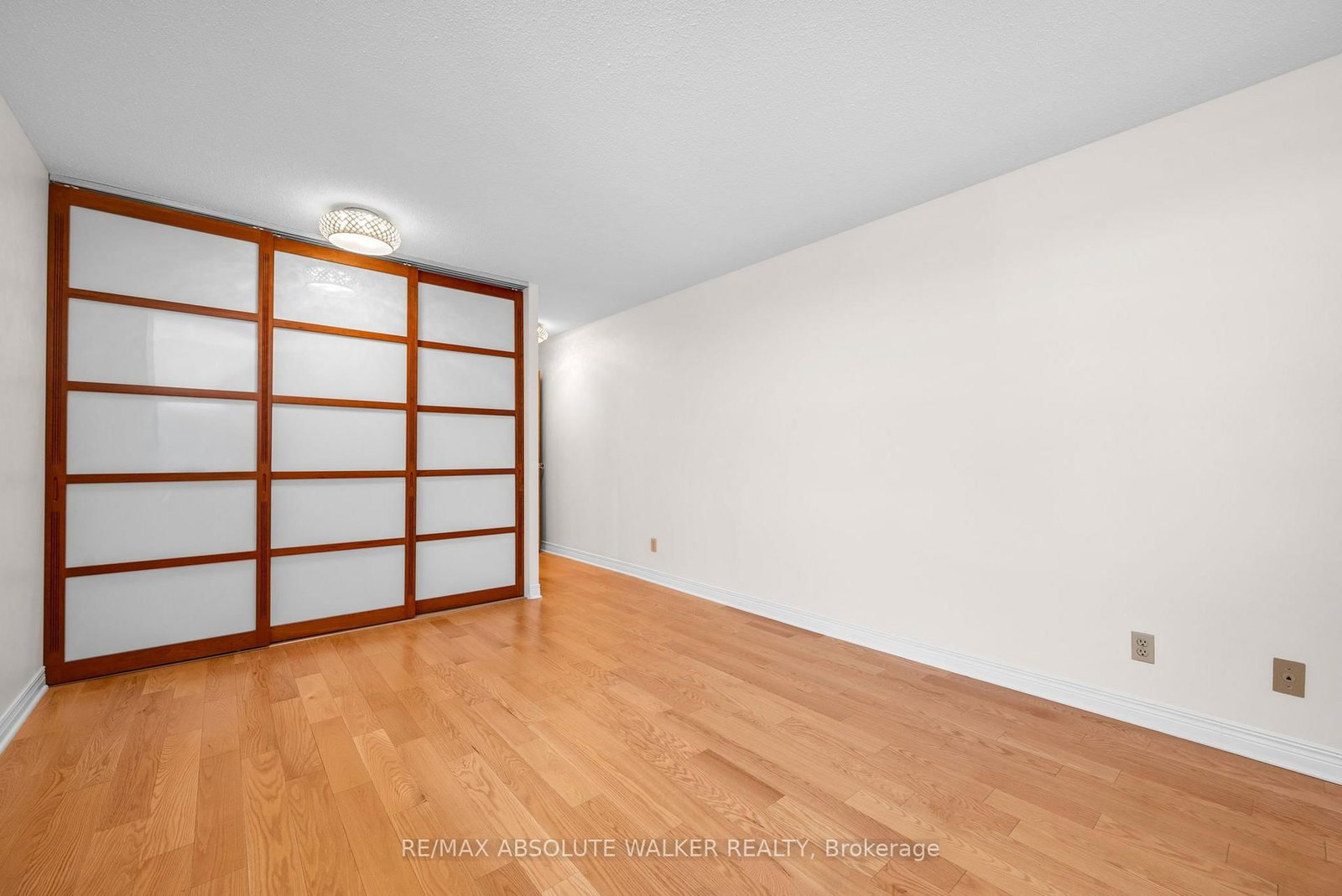 71 Somerset Street W • #1003 • Ottawa, ON photo 23