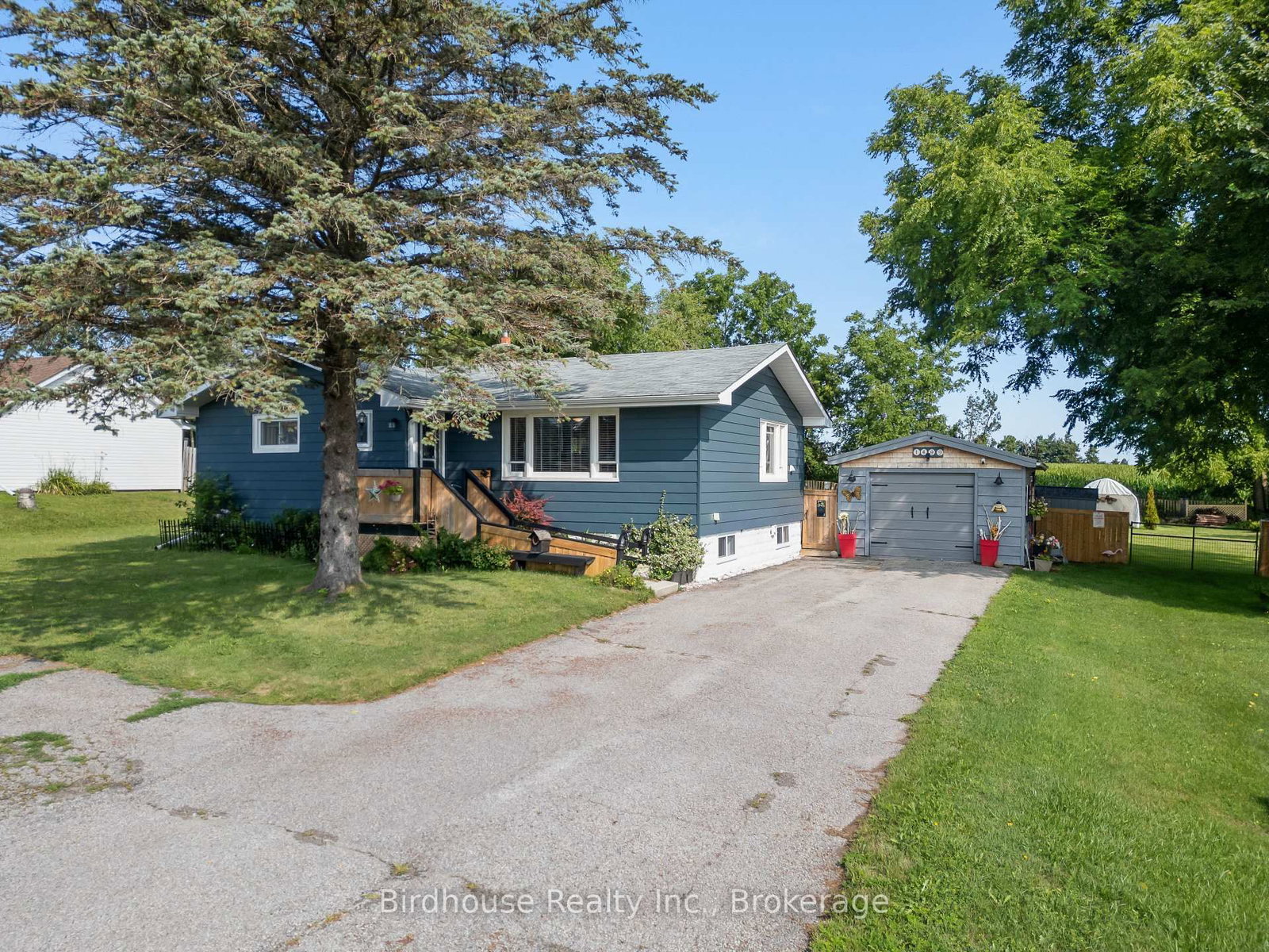 1499 Highway 7 • Kawartha Lakes, ON photo 2