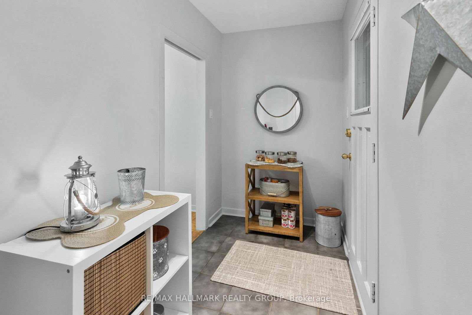 932 Dresden Crescent • Ottawa, ON photo 18