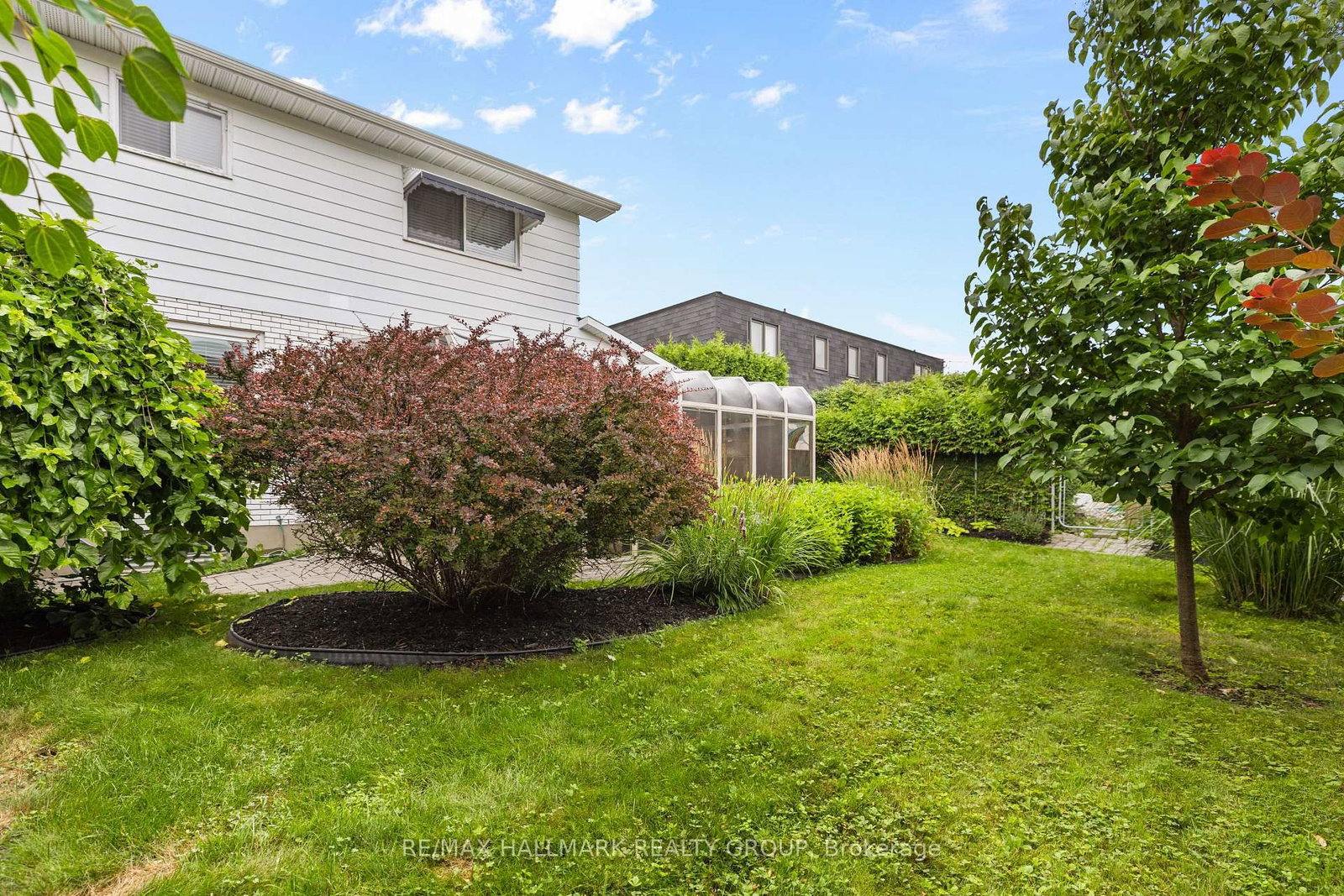 932 Dresden Crescent • Ottawa, ON photo 48