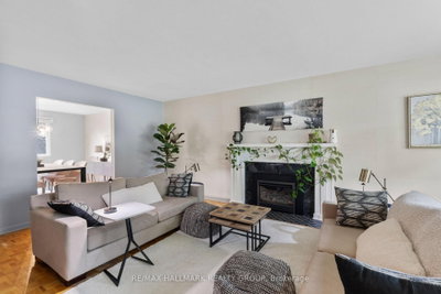 932 Dresden Crescent • Ottawa, ON photo 5