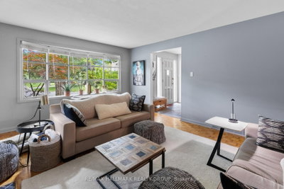 932 Dresden Crescent • Ottawa, ON photo 6