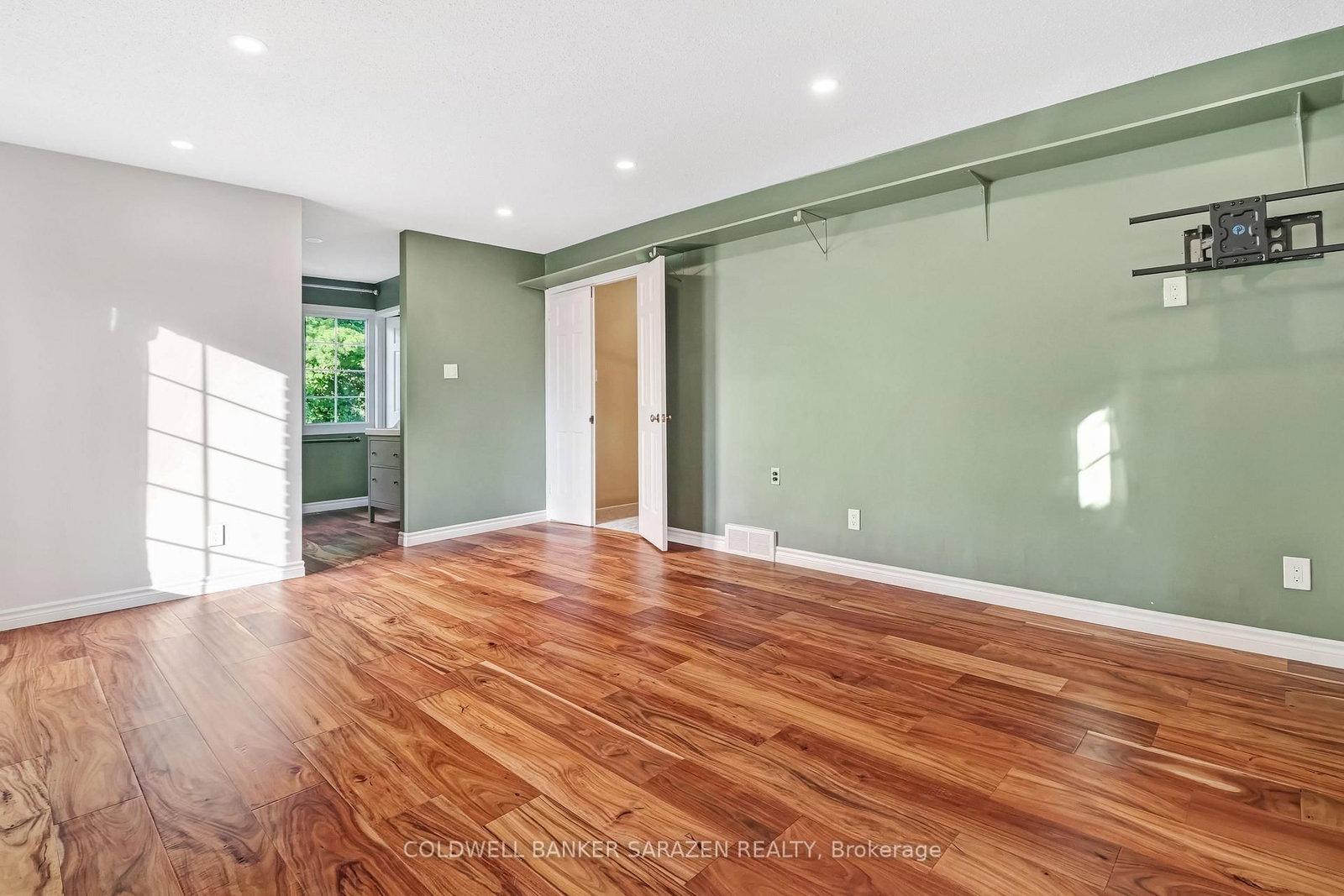 1035 PLANTE Drive • Ottawa, ON photo 27