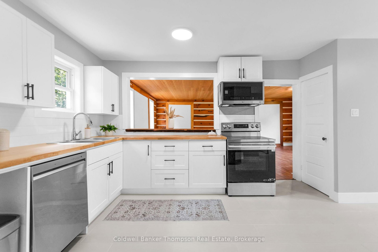 254 Main Street • Kearney, ON photo 14