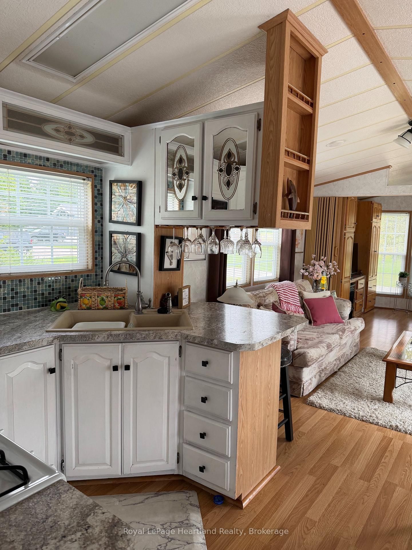 77719 BLUEWATER HWY-45 PORTSIDE Highway • Central Huron, ON photo 18