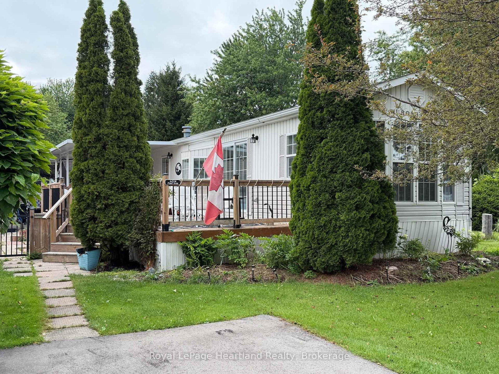 77719 BLUEWATER HWY-45 PORTSIDE Highway • Central Huron, ON photo 2