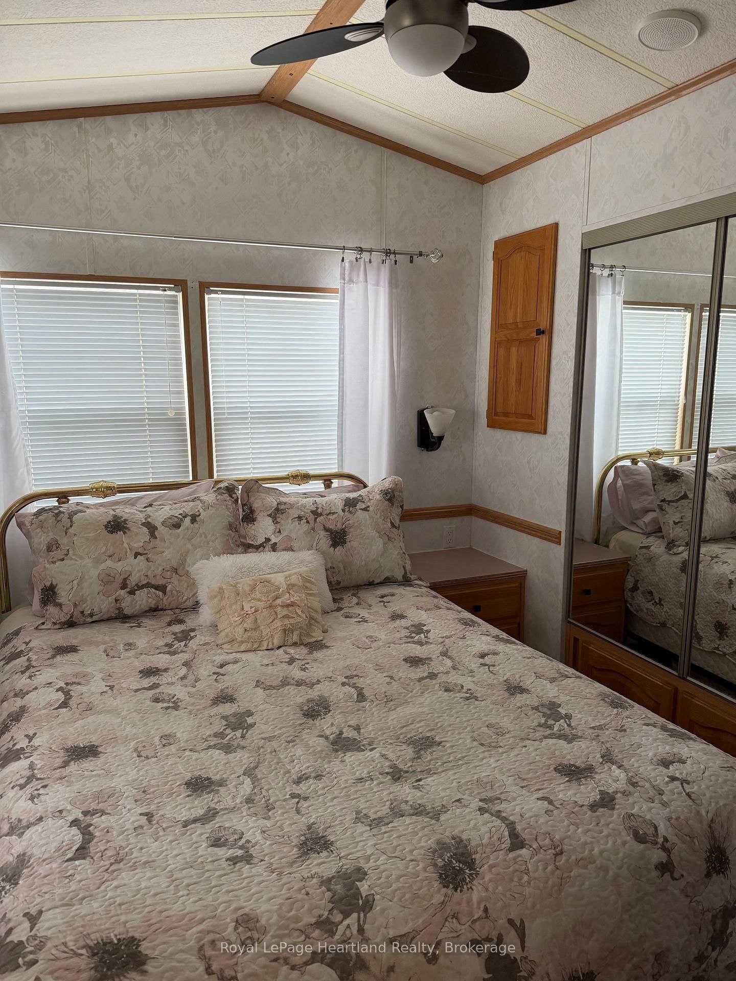 77719 BLUEWATER HWY-45 PORTSIDE Highway • Central Huron, ON photo 9