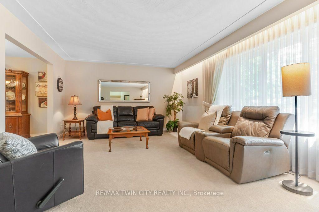 11 Grey Owl Drive • Woolwich, ON photo 18