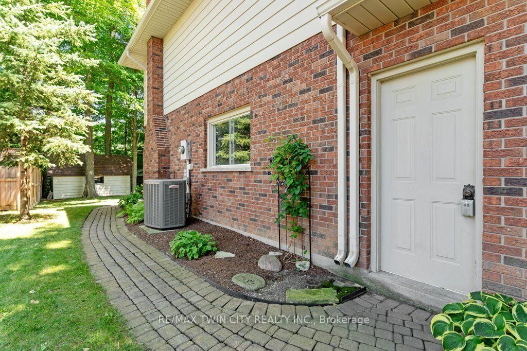 11 Grey Owl Drive • Woolwich, ON photo 47
