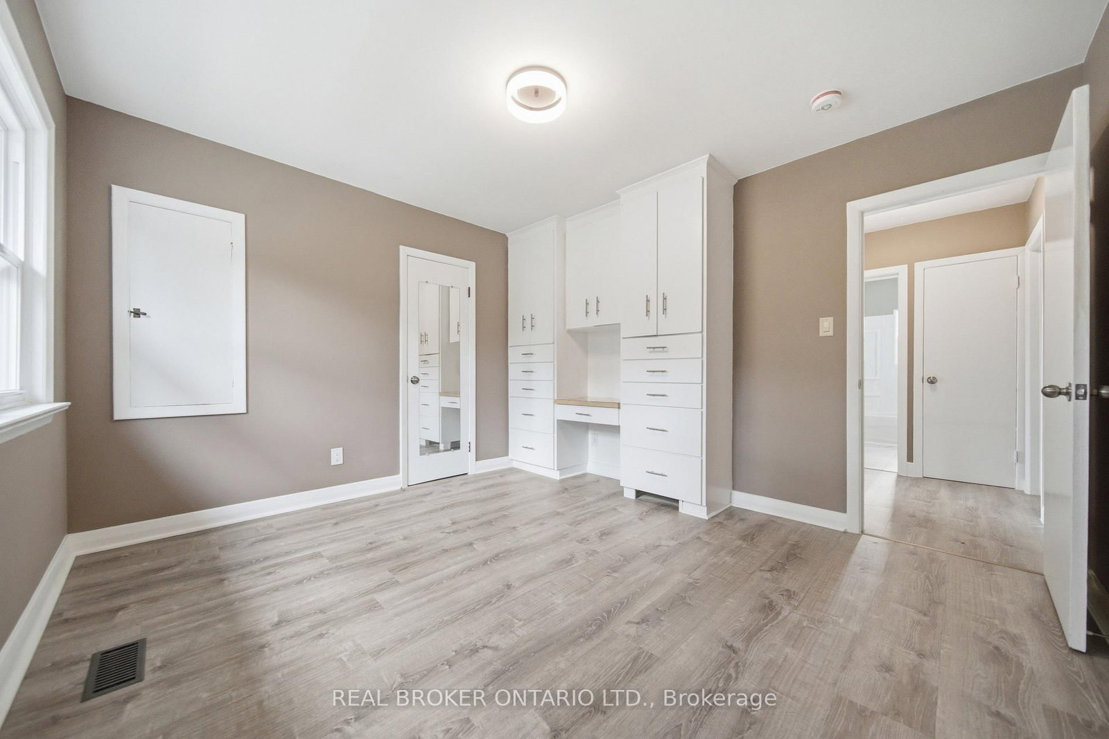 A - 293 Highland Road E, Kitchener 5