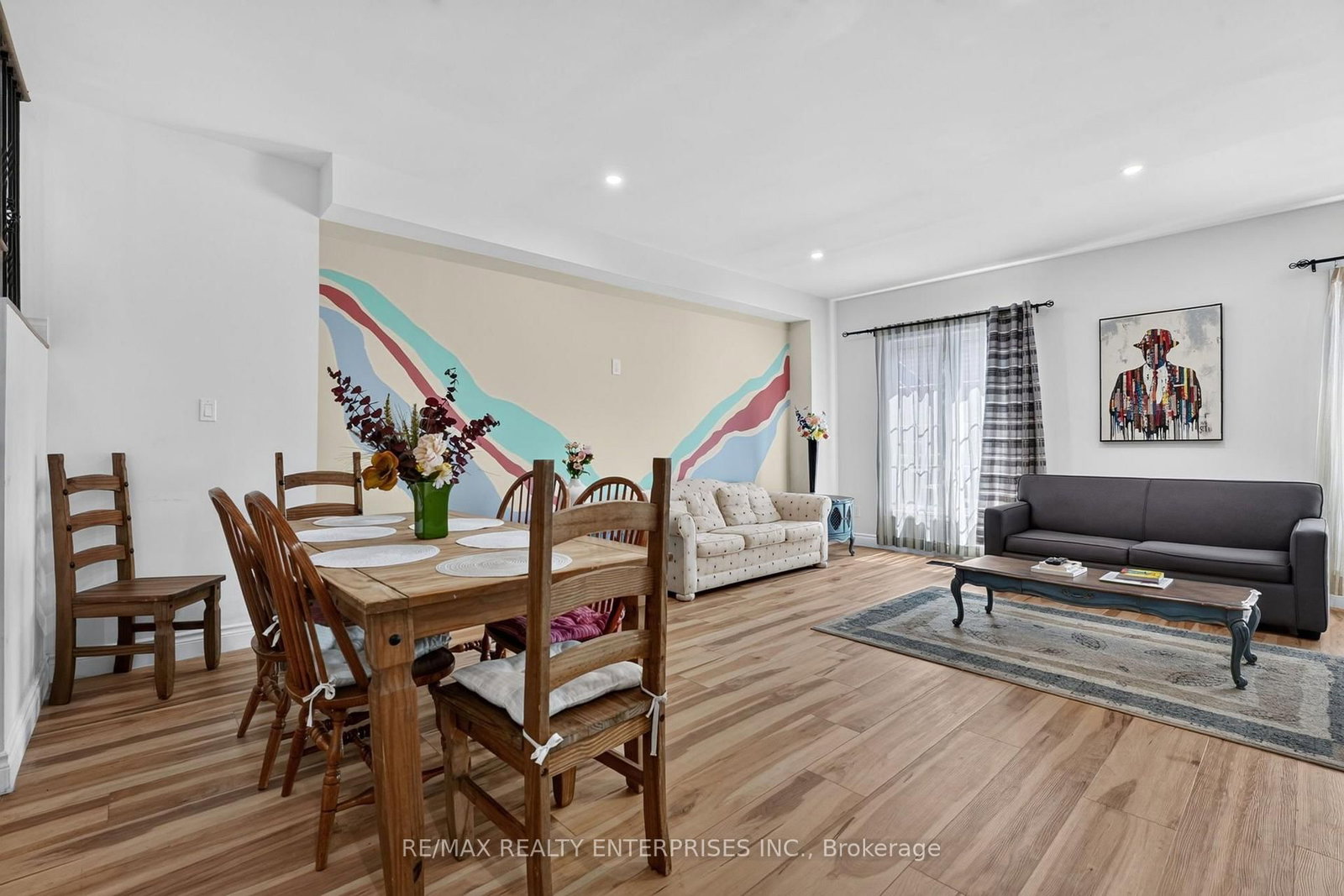24 Charles Street • Port Colborne, ON photo 11