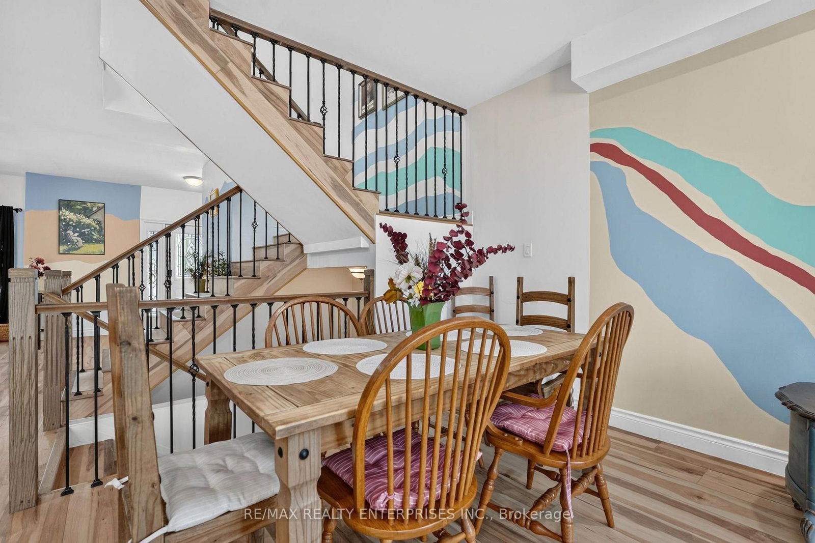 24 Charles Street • Port Colborne, ON photo 12
