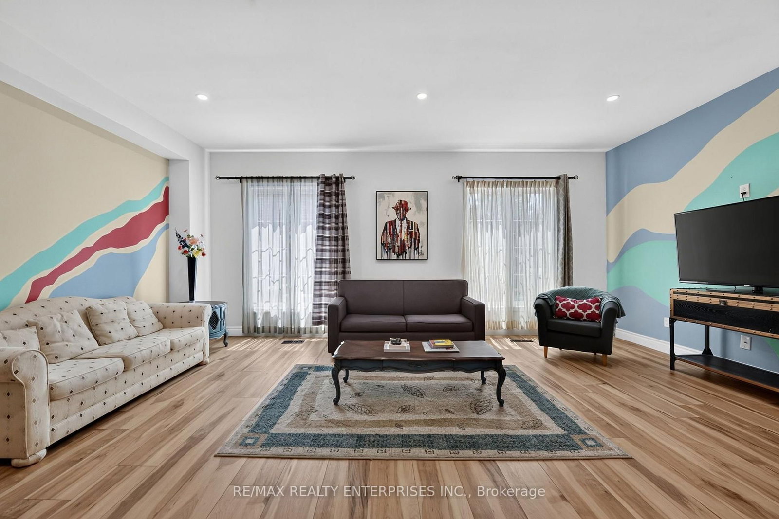 24 Charles Street • Port Colborne, ON photo 14