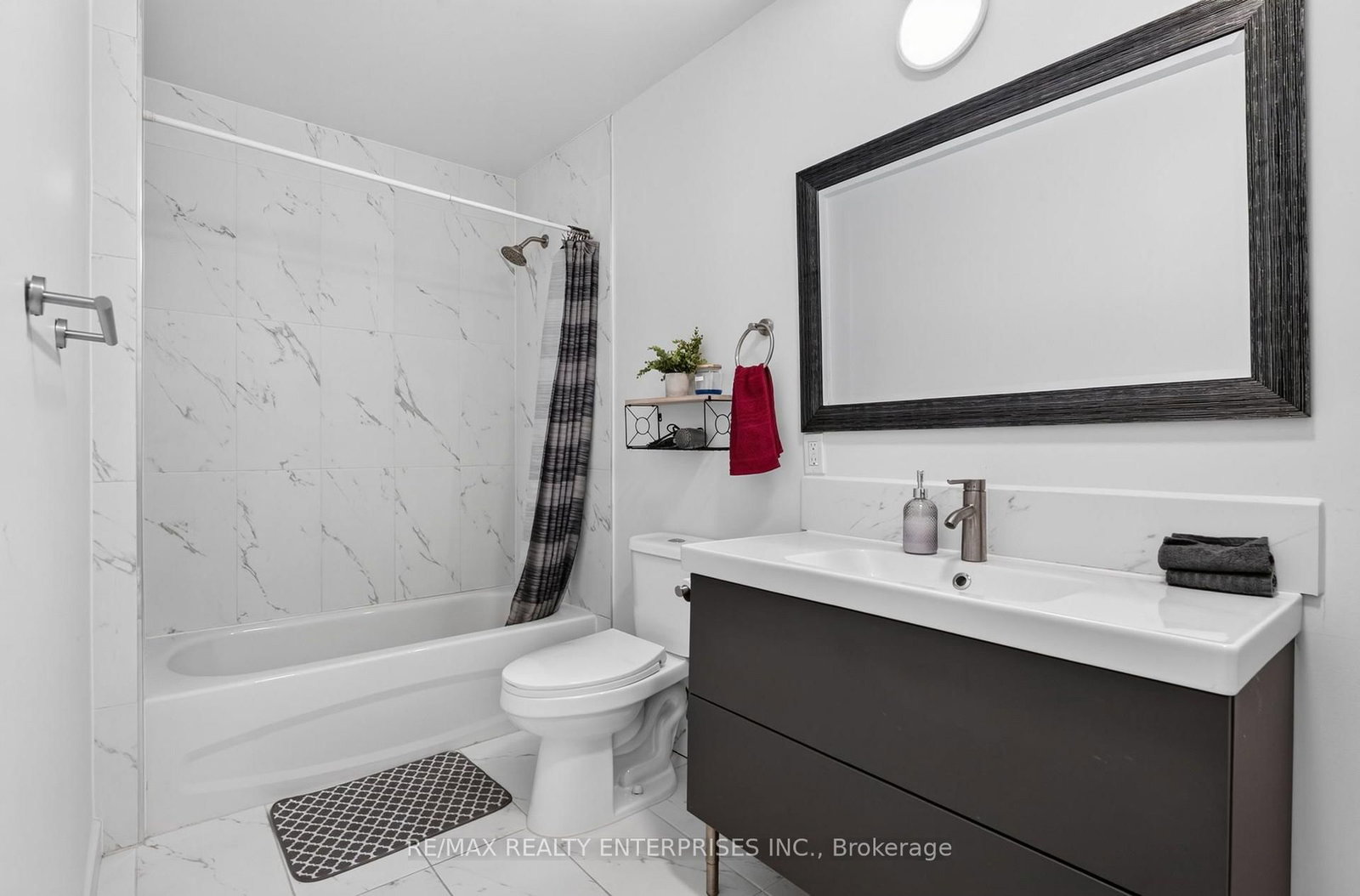 24 Charles Street • Port Colborne, ON photo 22