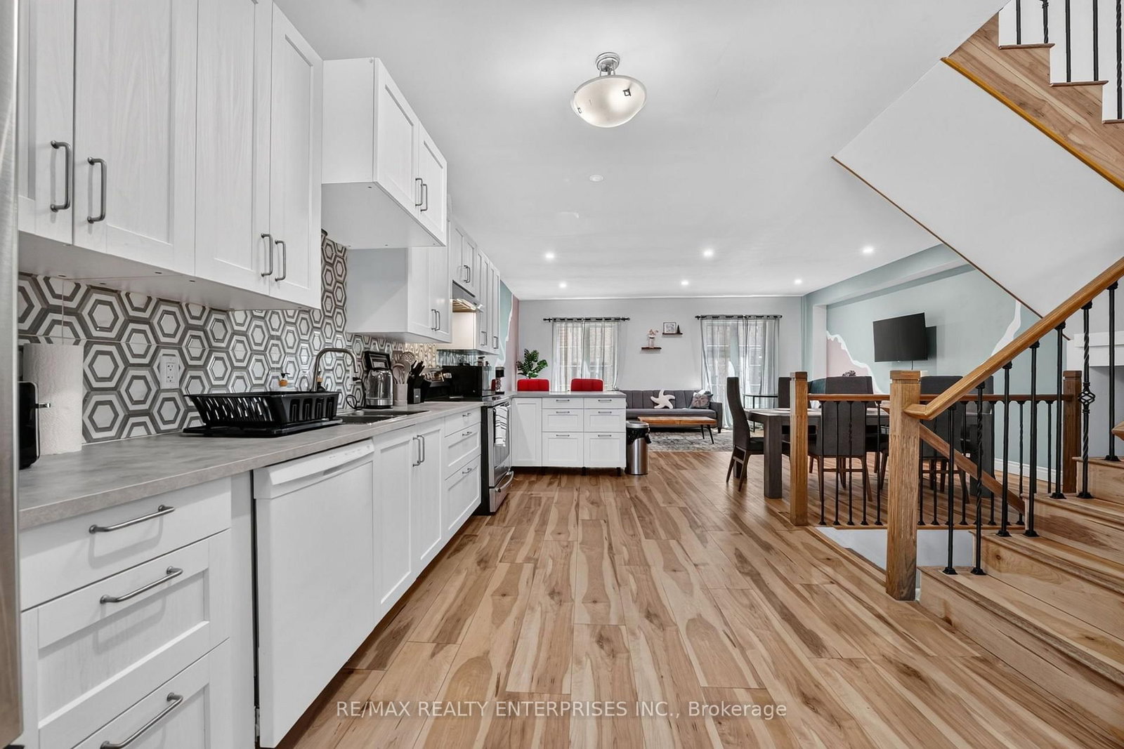 664 King Street • Port Colborne, ON photo 27
