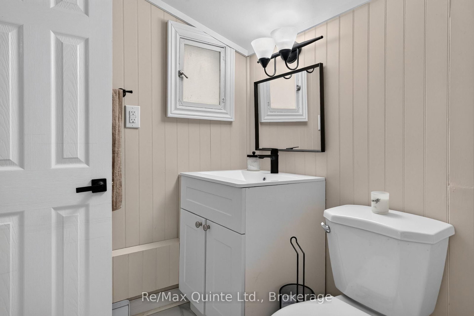 55 George Street • Belleville, ON photo 16