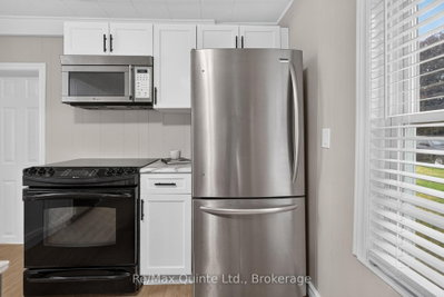 55 George Street • Belleville, ON photo 9