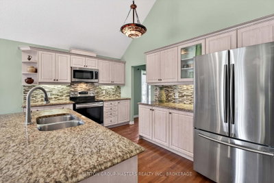 133 Britannia Crescent • Bath, ON photo 7