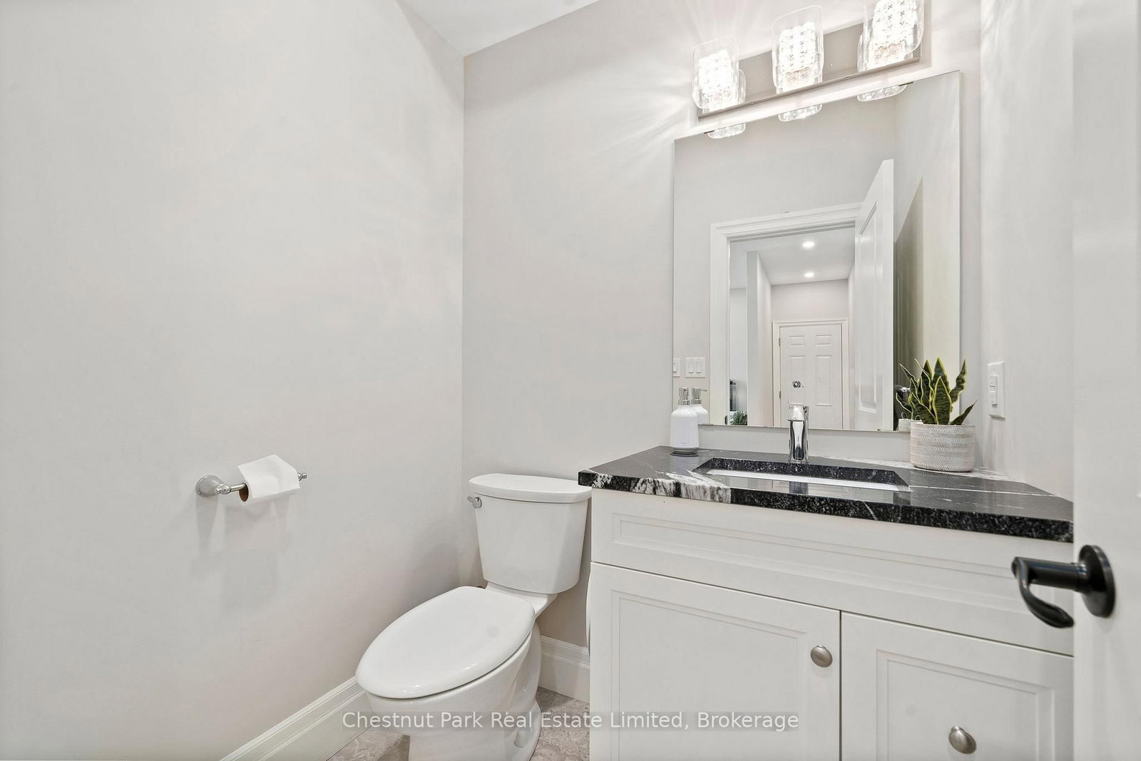 18 Curtis Street • Prince Edward County, ON photo 8