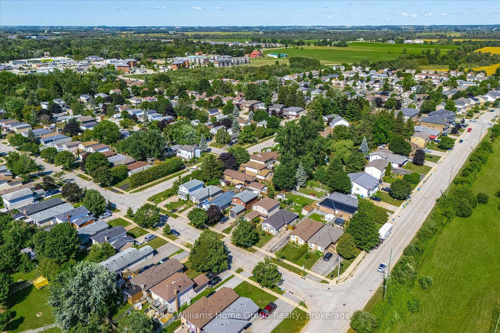 395 Strathallan Street • Centre Wellington, ON photo 46