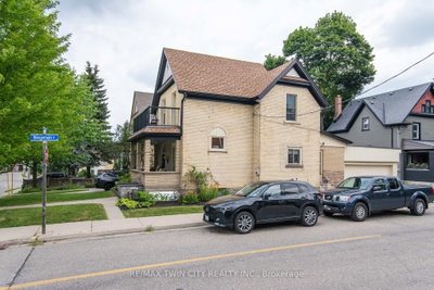 32 Samuel Street • Kitchener, ON photo 2