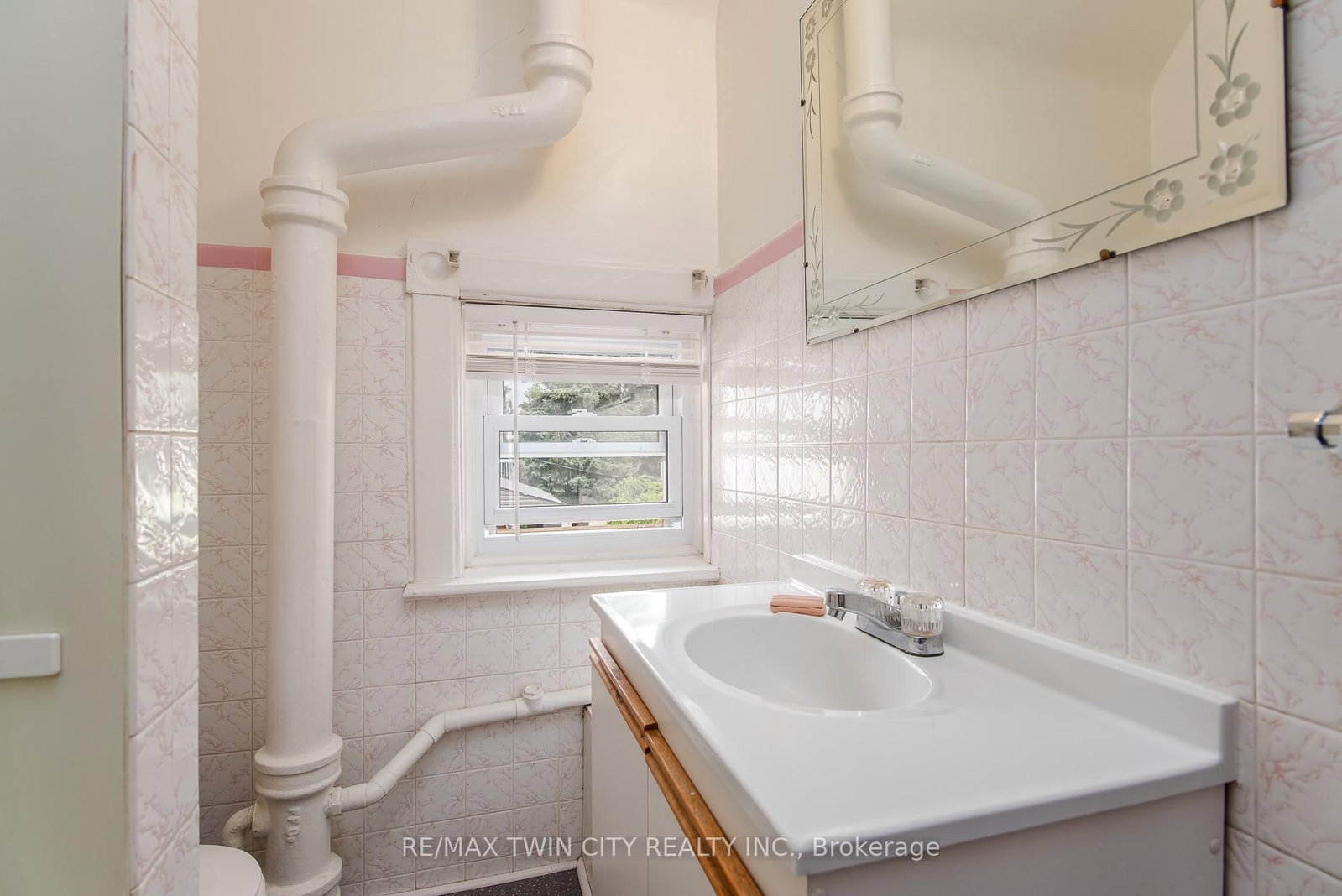 32 Samuel Street • Kitchener, ON photo 39