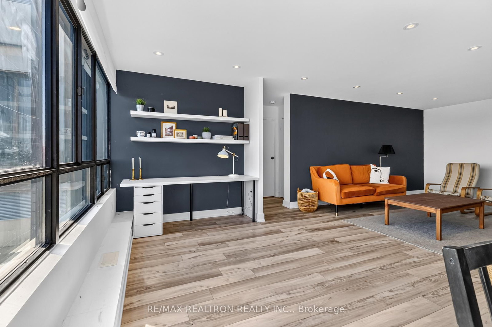 1600 Adelaide Street N • #905 • London North, ON photo 12