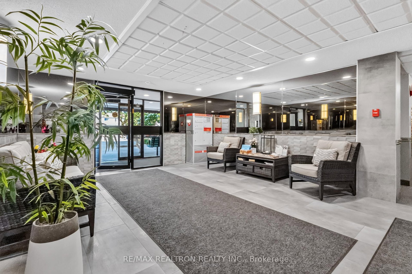 1600 Adelaide Street N • #905 • London North, ON photo 34
