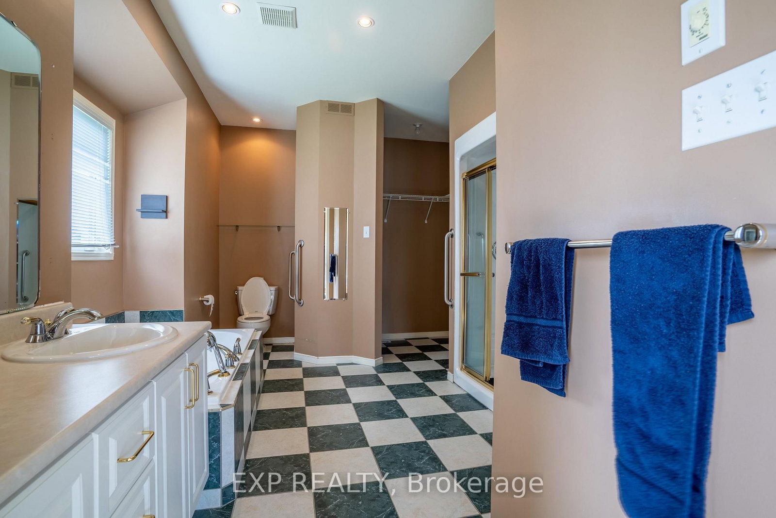 15 Rue Haute Rive Street • Alfred and Plantagenet, ON photo 15